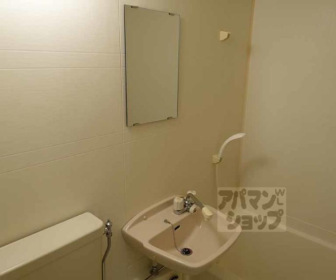 【Ｄｏｏｒ＇ｓ　ＤｅＤｅ　Ｏｎｅ　（旧：嵯峨スチューデントハウス）】間取