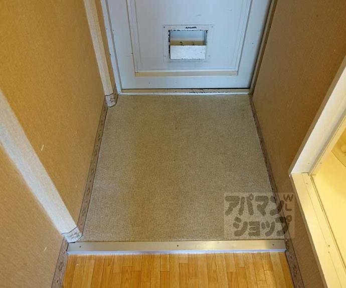 【Ｄｏｏｒ＇ｓ　ＤｅＤｅ　Ｏｎｅ　（旧：嵯峨スチューデントハウス）】間取