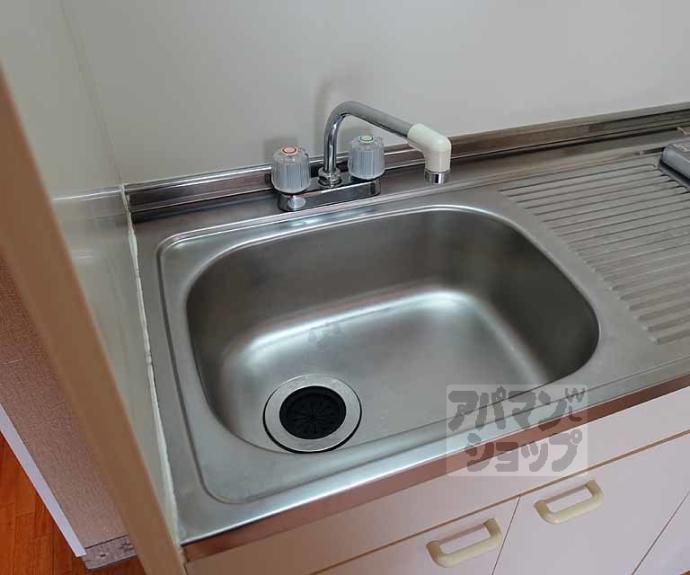 【Ｄｏｏｒ＇ｓ　ＤｅＤｅ　Ｏｎｅ　（旧：嵯峨スチューデントハウス）】間取