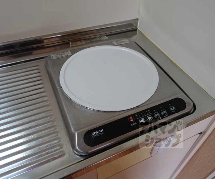 【Ｄｏｏｒ＇ｓ　ＤｅＤｅ　Ｏｎｅ　（旧：嵯峨スチューデントハウス）】間取