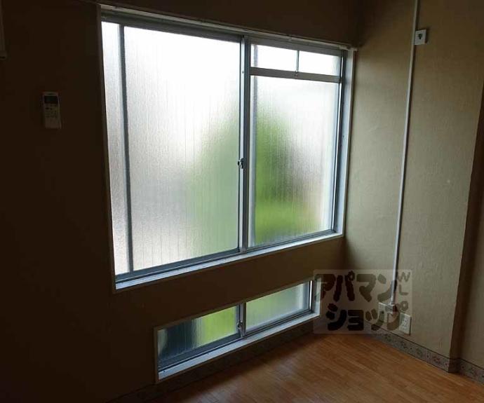 【Ｄｏｏｒ＇ｓ　ＤｅＤｅ　Ｏｎｅ　（旧：嵯峨スチューデントハウス）】間取