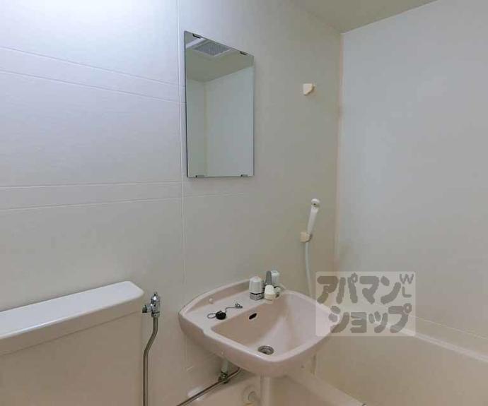 【Ｄｏｏｒ＇ｓ　ＤｅＤｅ　Ｏｎｅ　（旧：嵯峨スチューデントハウス）】間取