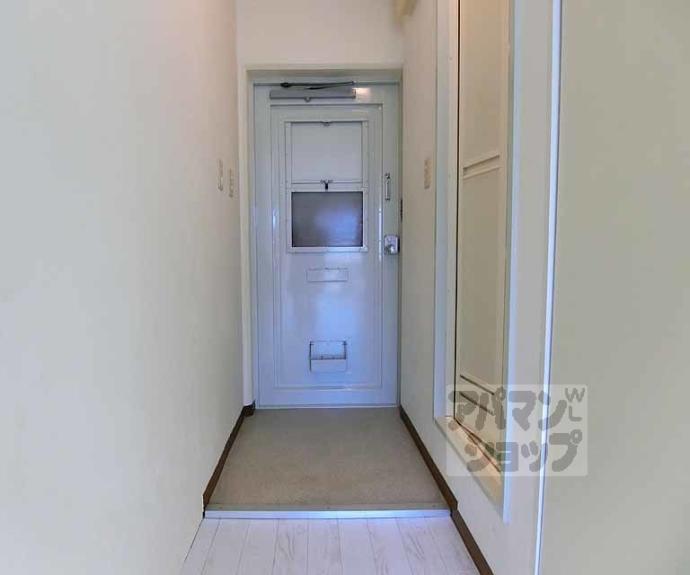 【Ｄｏｏｒ＇ｓ　ＤｅＤｅ　Ｏｎｅ　（旧：嵯峨スチューデントハウス）】間取