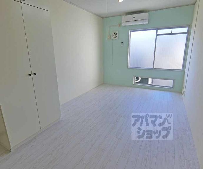 【Ｄｏｏｒ＇ｓ　ＤｅＤｅ　Ｏｎｅ　（旧：嵯峨スチューデントハウス）】間取