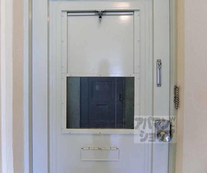 【Ｄｏｏｒ＇ｓ　ＤｅＤｅ　Ｏｎｅ　（旧：嵯峨スチューデントハウス）】間取