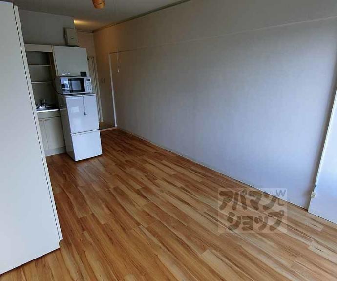 【Ｄｏｏｒ＇ｓ　ＤｅＤｅ　Ｏｎｅ　（旧：嵯峨スチューデントハウス）】間取