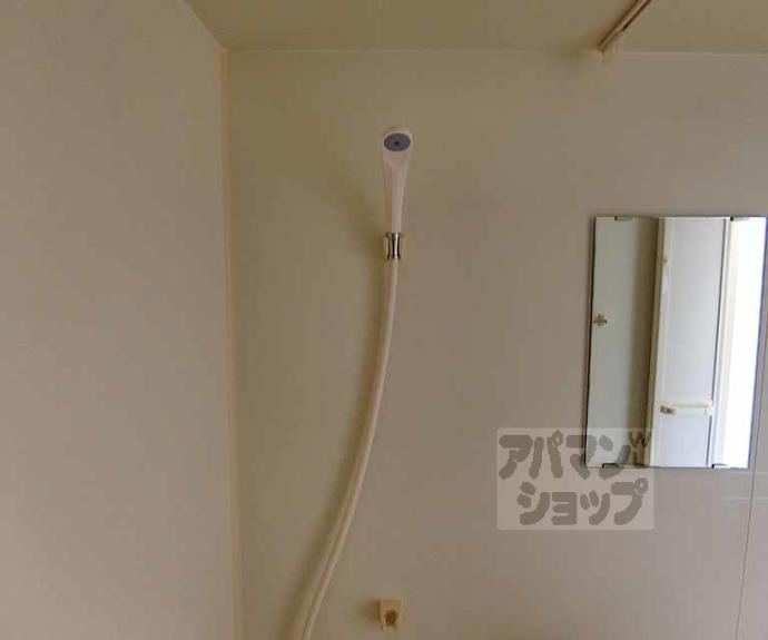 【Ｄｏｏｒ＇ｓ　ＤｅＤｅ　Ｏｎｅ　（旧：嵯峨スチューデントハウス）】間取