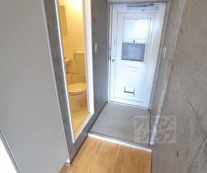 【Ｄｏｏｒ＇ｓ　ＤｅＤｅ　Ｏｎｅ　（旧：嵯峨スチューデントハウス）】間取