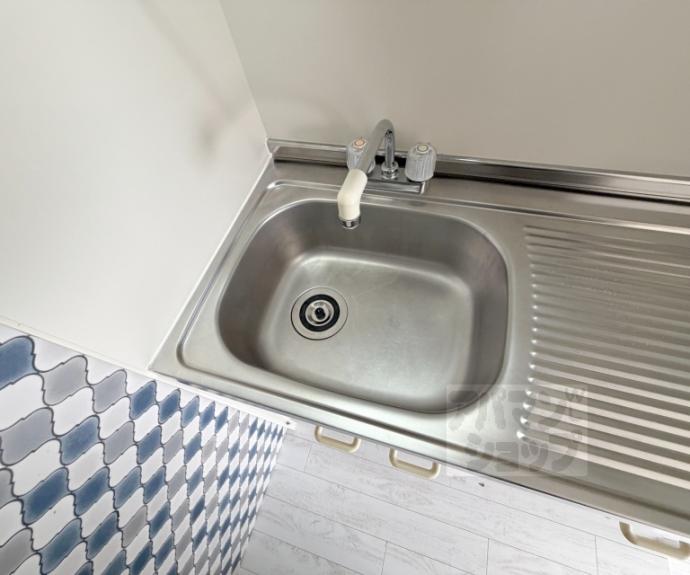 【Ｄｏｏｒ＇ｓ　ＤｅＤｅ　Ｏｎｅ　（旧：嵯峨スチューデントハウス）】間取