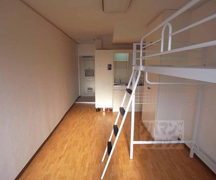 【Ｄｏｏｒ＇ｓ　ＤｅＤｅ　Ｏｎｅ　（旧：嵯峨スチューデントハウス）】間取