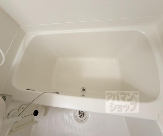 【Ｄｏｏｒ＇ｓ　ＤｅＤｅ　Ｏｎｅ　（旧：嵯峨スチューデントハウス）】間取