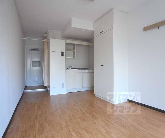 【Ｄｏｏｒ＇ｓ　ＤｅＤｅ　Ｏｎｅ　（旧：嵯峨スチューデントハウス）】間取