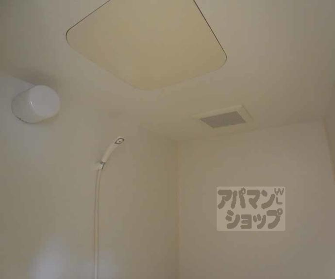 【Ｄｏｏｒ＇ｓ　ＤｅＤｅ　Ｏｎｅ　（旧：嵯峨スチューデントハウス）】間取