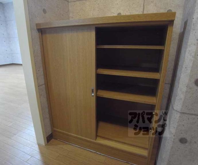 【Ｄｏｏｒ＇ｓ　ＤｅＤｅ　Ｏｎｅ　（旧：嵯峨スチューデントハウス）】間取