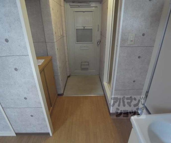 【Ｄｏｏｒ＇ｓ　ＤｅＤｅ　Ｏｎｅ　（旧：嵯峨スチューデントハウス）】間取