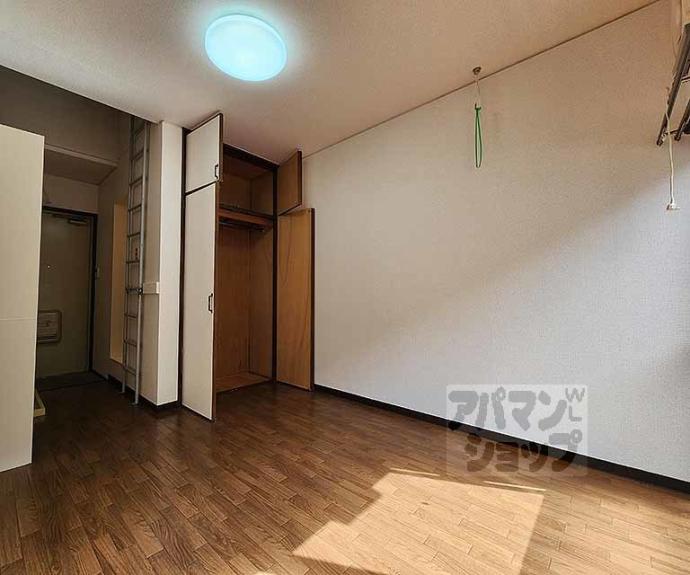 【シティ嵯峨】間取