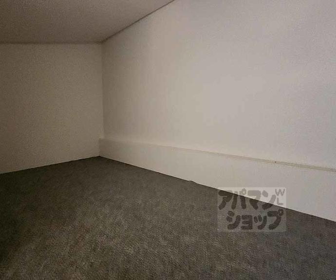 【シティ嵯峨】間取