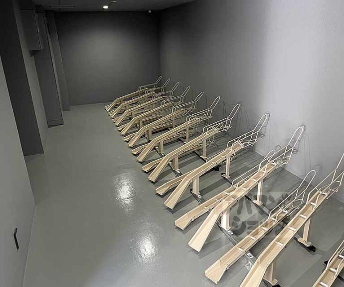 【Ｄ．Ｃｌａｒｅｓｔ　ＣＲＥＳＴ　ＴＡＰＰ　二条】間取