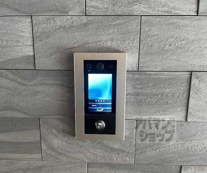 【Ｄ．Ｃｌａｒｅｓｔ　ＣＲＥＳＴ　ＴＡＰＰ　二条】間取