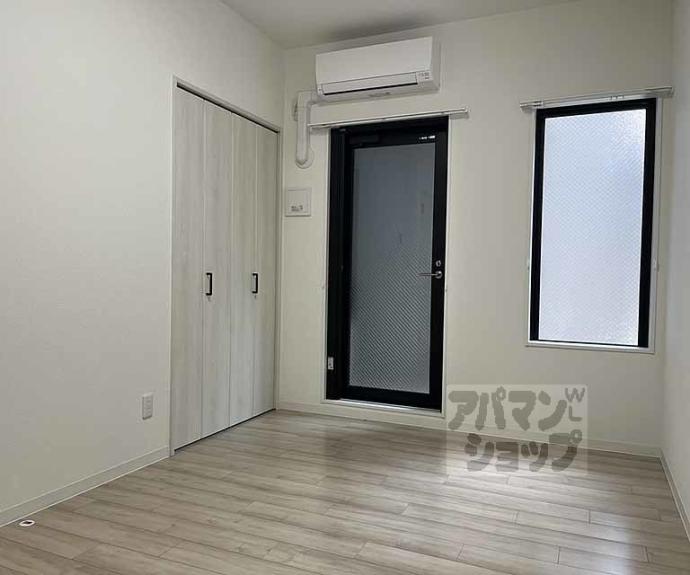 【Ｄ．Ｃｌａｒｅｓｔ　ＣＲＥＳＴ　ＴＡＰＰ　二条】間取