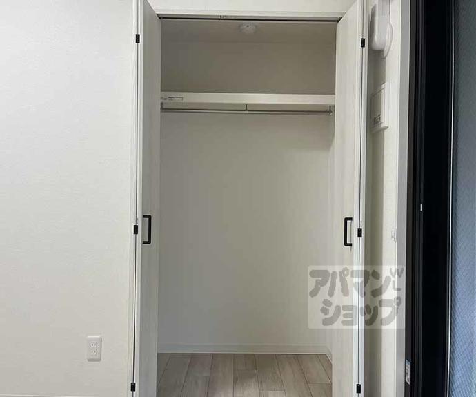 【Ｄ．Ｃｌａｒｅｓｔ　ＣＲＥＳＴ　ＴＡＰＰ　二条】間取