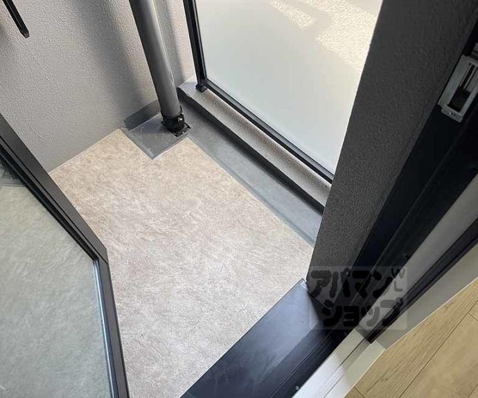 【Ｄ．Ｃｌａｒｅｓｔ　ＣＲＥＳＴ　ＴＡＰＰ　二条】間取