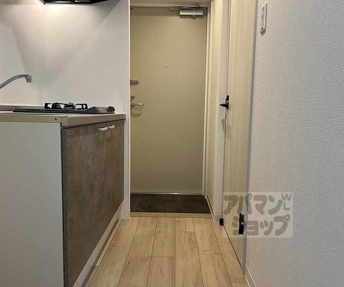 【Ｄ．Ｃｌａｒｅｓｔ　ＣＲＥＳＴ　ＴＡＰＰ　二条】間取