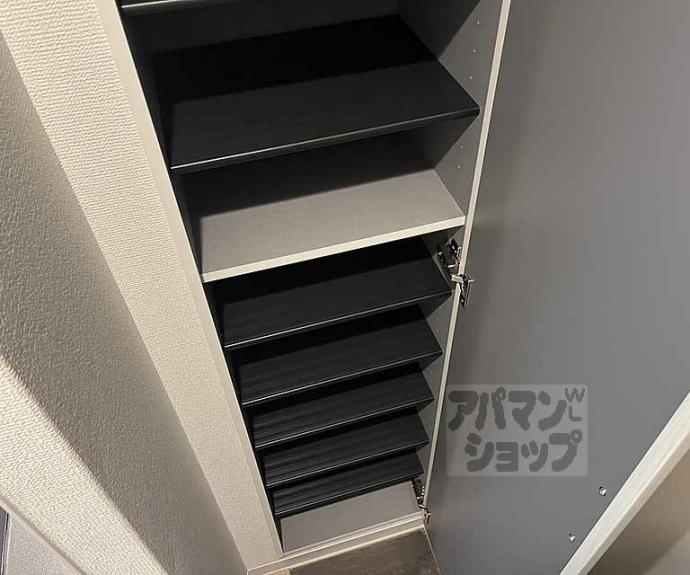 【Ｄ．Ｃｌａｒｅｓｔ　ＣＲＥＳＴ　ＴＡＰＰ　二条】間取