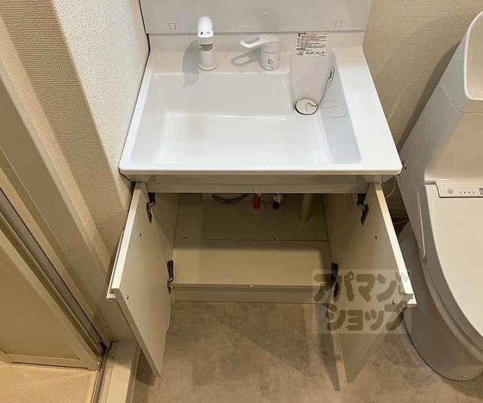 【Ｄ．Ｃｌａｒｅｓｔ　ＣＲＥＳＴ　ＴＡＰＰ　二条】間取