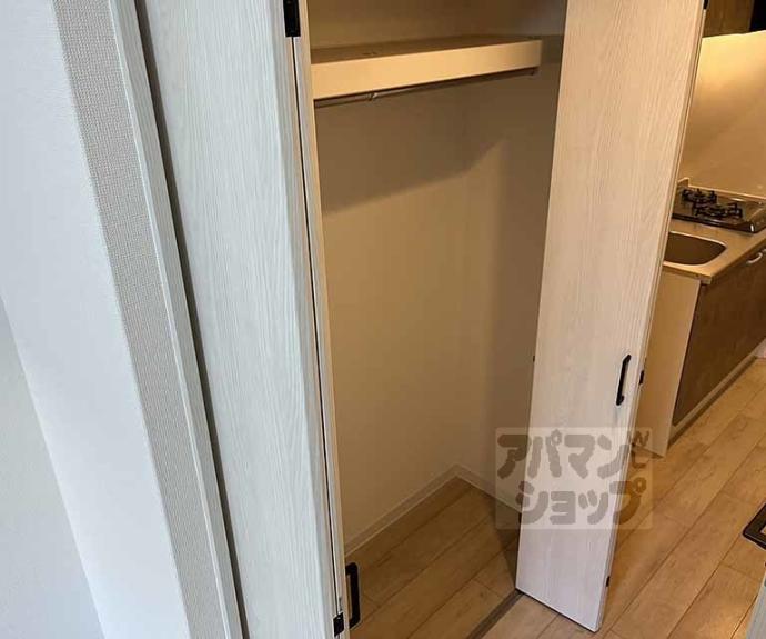 【Ｄ．Ｃｌａｒｅｓｔ　ＣＲＥＳＴ　ＴＡＰＰ　二条】間取