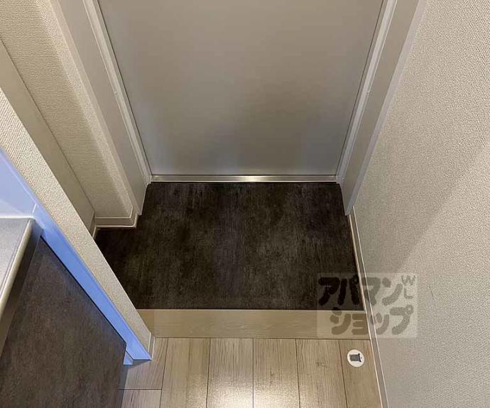 【Ｄ．Ｃｌａｒｅｓｔ　ＣＲＥＳＴ　ＴＡＰＰ　二条】間取