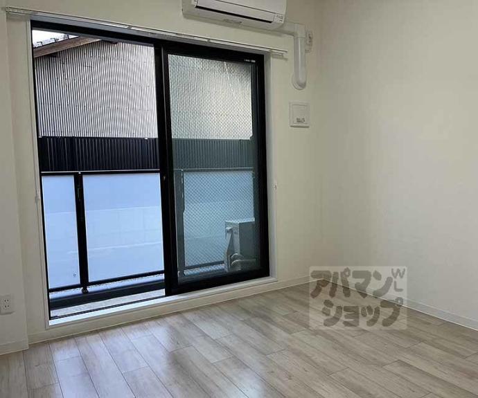 【Ｄ．Ｃｌａｒｅｓｔ　ＣＲＥＳＴ　ＴＡＰＰ　二条】間取