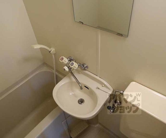 【コテージ鹿王】間取