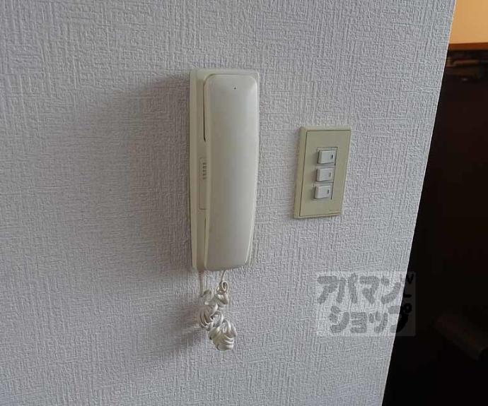 【コテージ鹿王】間取