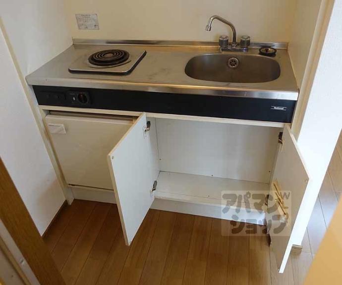 【コテージ鹿王】間取