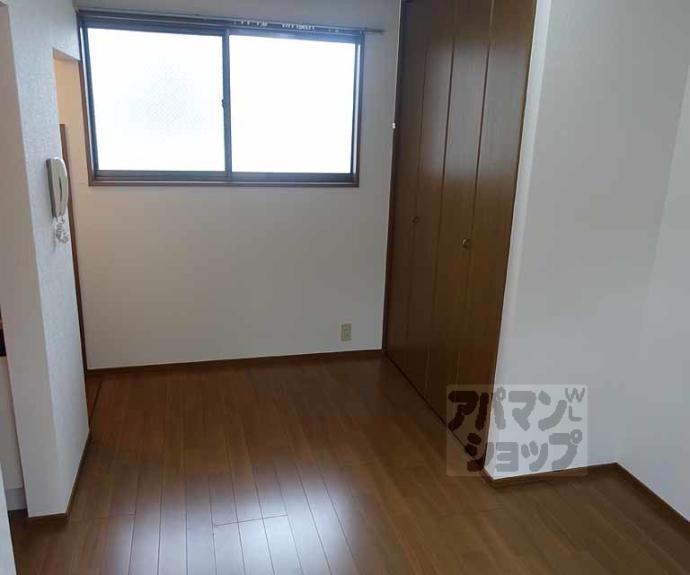 【コテージ鹿王】間取