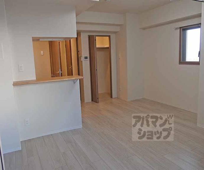 【グロスロシェ七条】間取