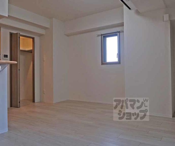 【グロスロシェ七条】間取