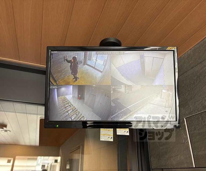 【Ｄ．Ｃｌａｒｅｓｔ　ＣＲＥＳＴ　ＴＡＰＰ　二条】間取