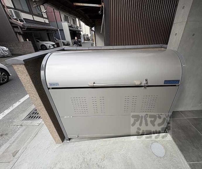 【Ｄ．Ｃｌａｒｅｓｔ　ＣＲＥＳＴ　ＴＡＰＰ　二条】間取