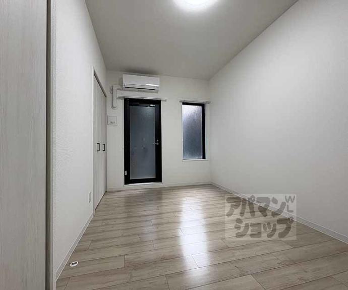 【Ｄ．Ｃｌａｒｅｓｔ　ＣＲＥＳＴ　ＴＡＰＰ　二条】間取