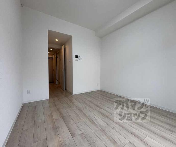 【Ｄ．Ｃｌａｒｅｓｔ　ＣＲＥＳＴ　ＴＡＰＰ　二条】間取