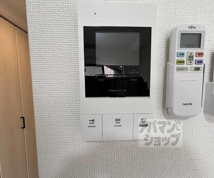 【Ｄ．Ｃｌａｒｅｓｔ　ＣＲＥＳＴ　ＴＡＰＰ　二条】間取