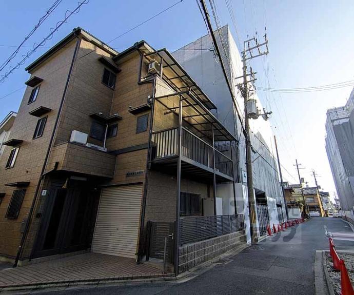 【ＣＲＥＳＴ　ＴＡＰＰ　京都太秦天神川ｄｅｘ】間取