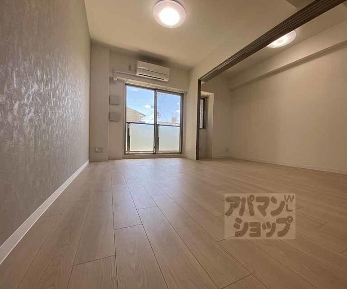 【ＣＲＥＳＴ　ＴＡＰＰ　京都太秦天神川ｄｅｘ　Ⅰ】間取