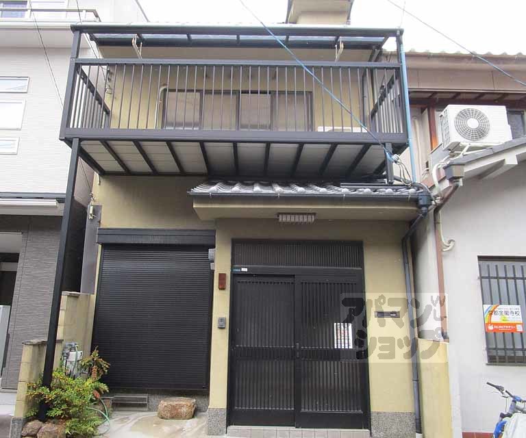 衣笠高橋町１－４４貸家