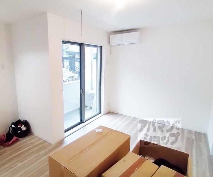 【ジーメゾン山科ジュミエ】間取