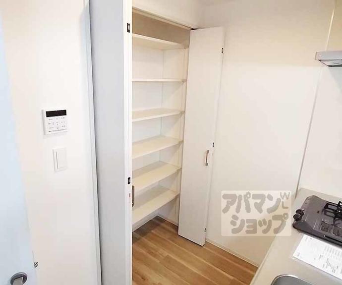 【ジーメゾン山科ジュミエ】間取