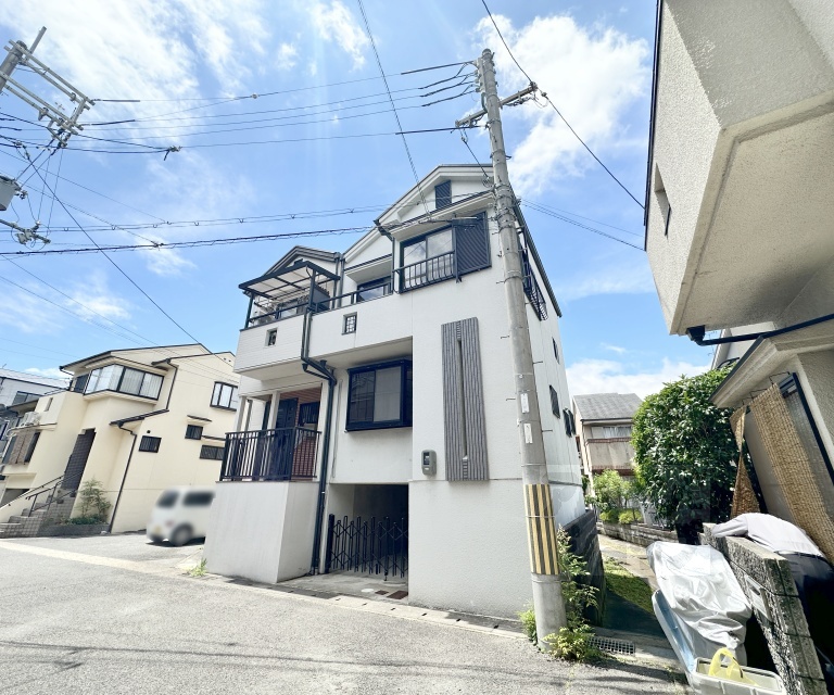 御陵内町貸家