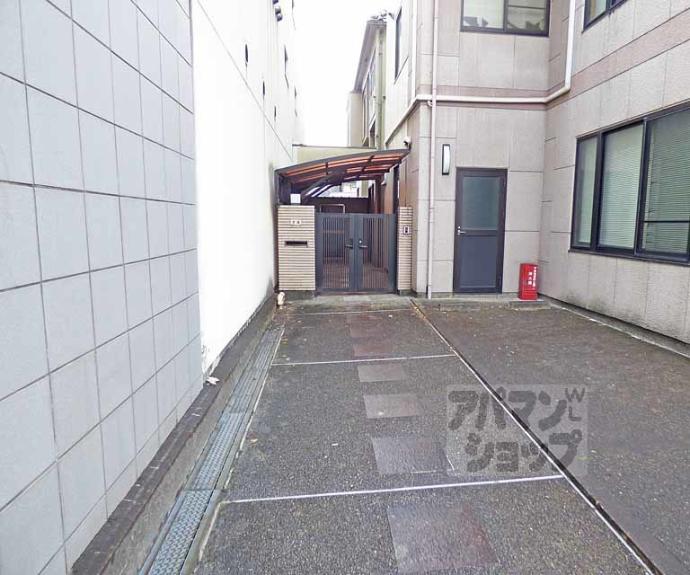 【浄土寺下馬場町８６－１貸家】間取